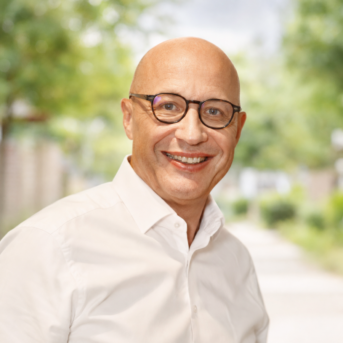 Giles-Morel-Senior-Consultant-